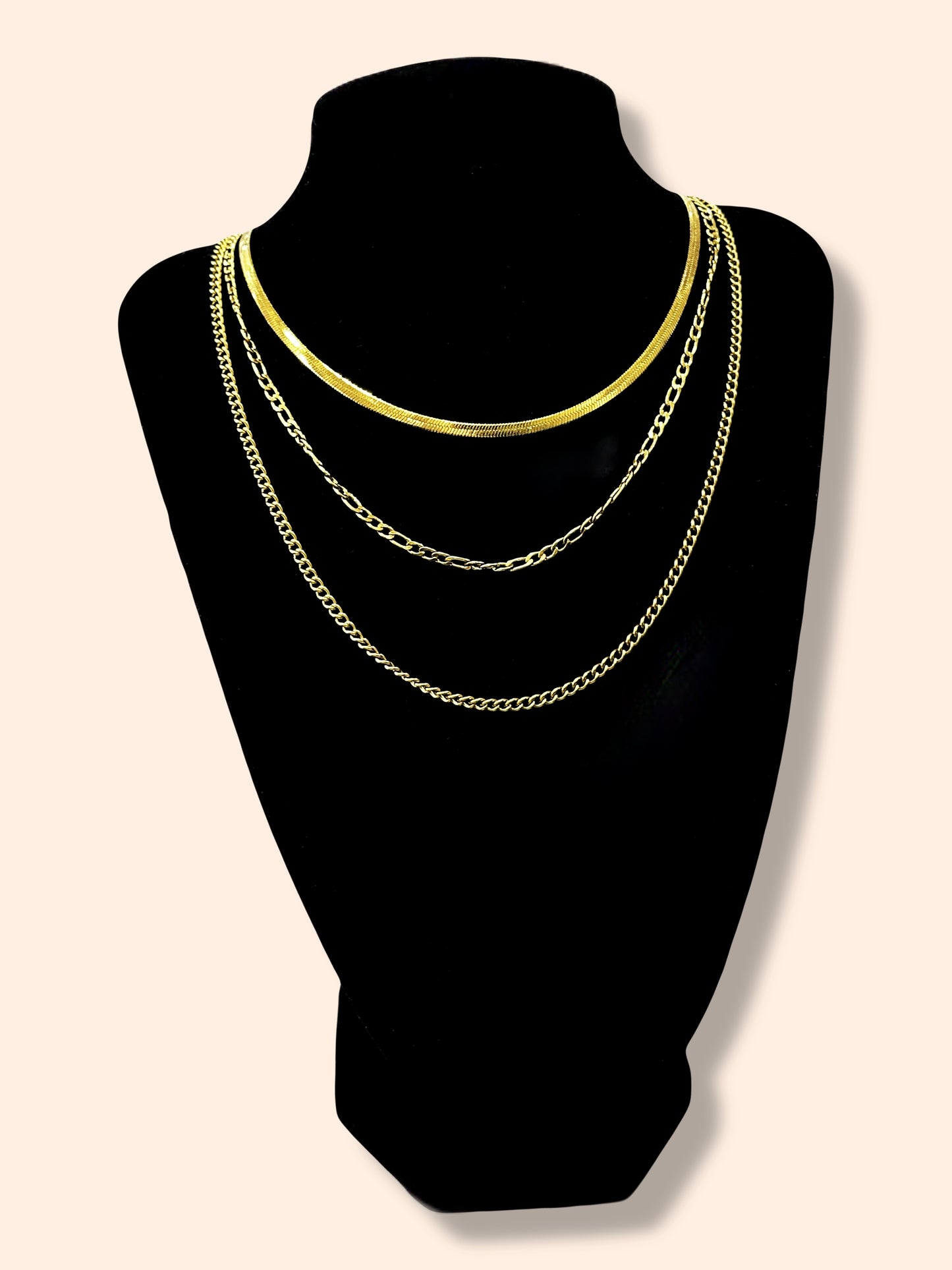 Golden set necklace